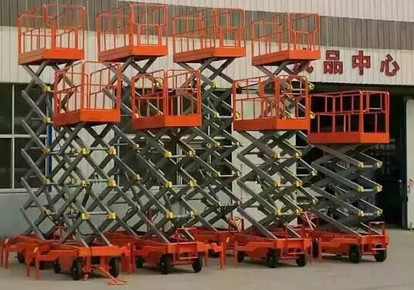 鋁合金單柱六米升降機發貨 鋁合金單柱六米升降機發貨